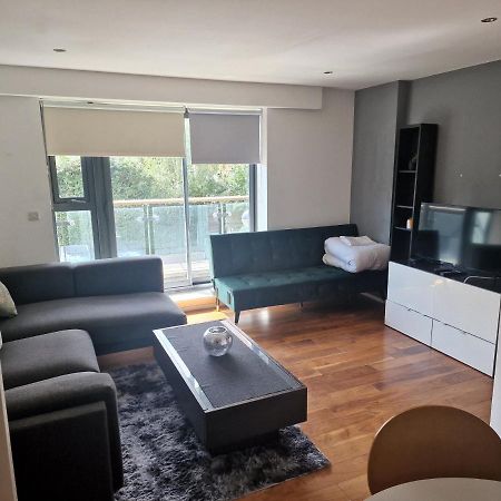 Immaculate 1-Bed Apartment In Londra Esterno foto